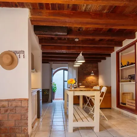 Nisha Apartamento