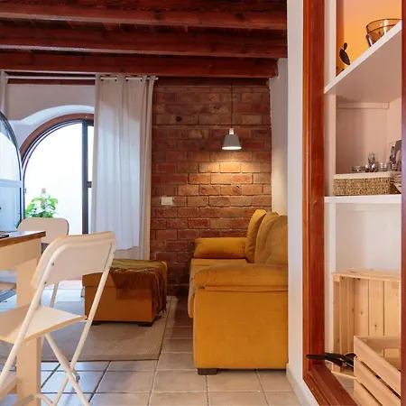 Nisha Apartamento